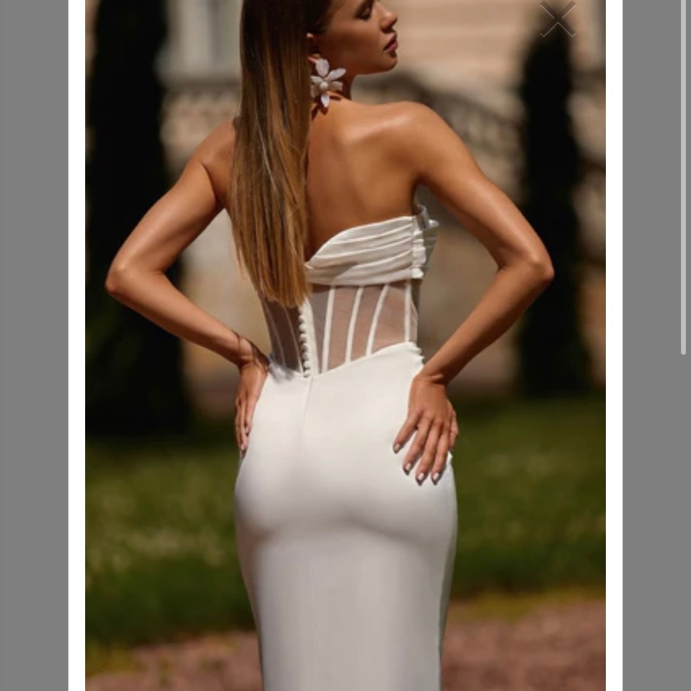 Alamour The Label Yvonne Dress